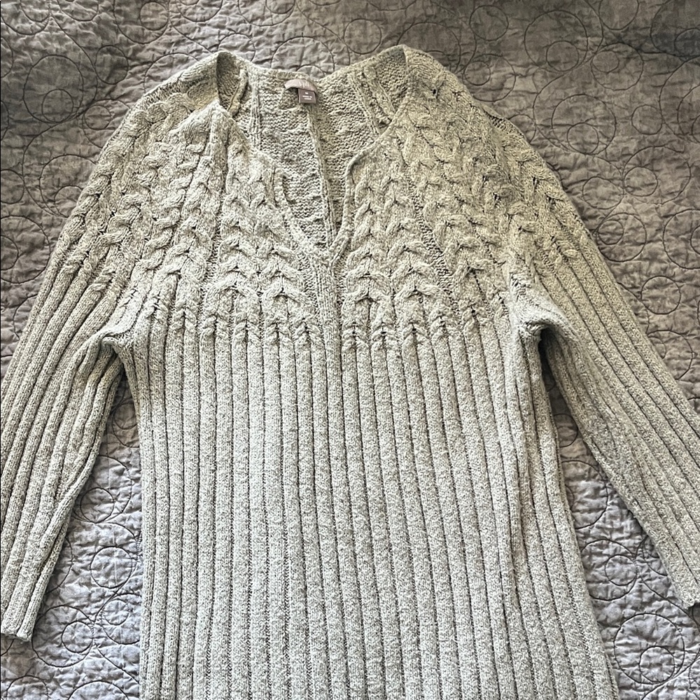 J. Jill Cream V-Neck Sweater